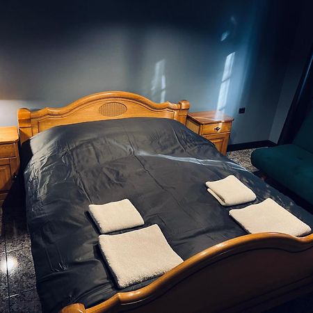 Central Apartment Black Cat كارلوفو المظهر الخارجي الصورة