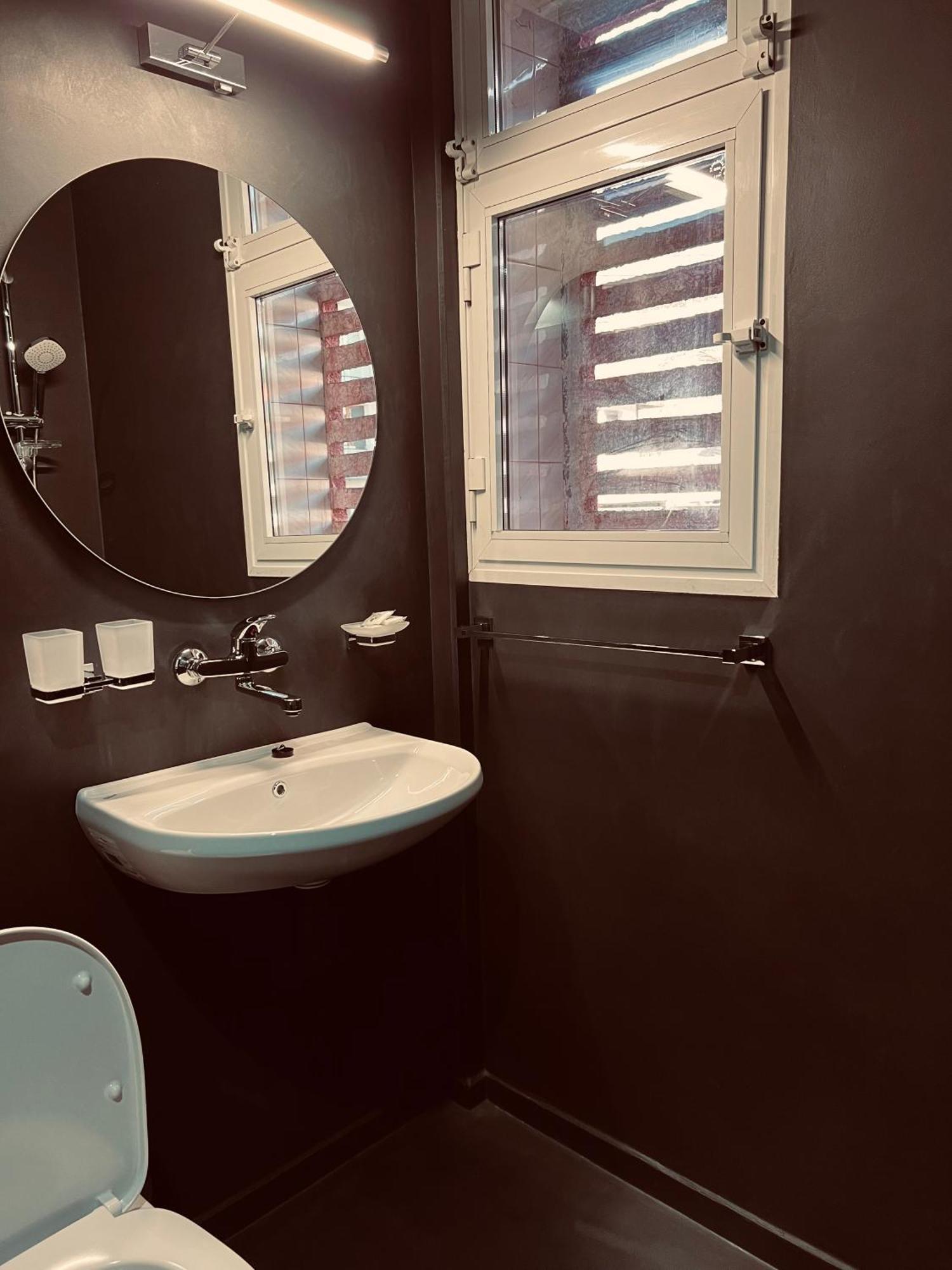 Central Apartment Black Cat كارلوفو المظهر الخارجي الصورة